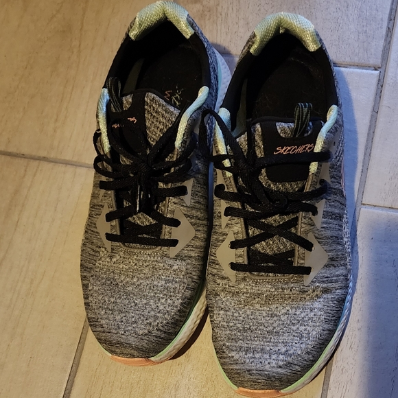 Skechers Ultra Light Athletic Shoes Women's Size 11 - Picture 2 of 7